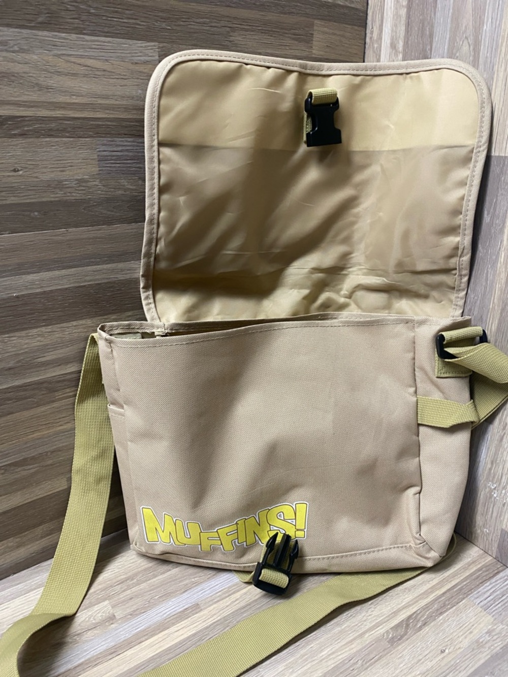 My little pony Derpy Hooves rare messenger bag hot topic exclusive bag - Picture 5 of 7